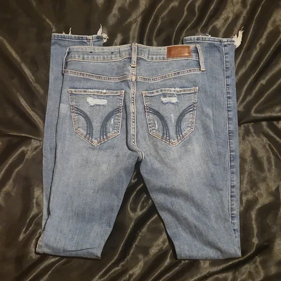 Hollister Jeans - Picture 4 of 15